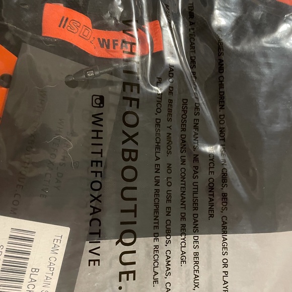 Sarah’s Day Team Captain Sweater - brand new! - Picture 4 of 8